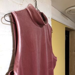 Velvet sleeveless top